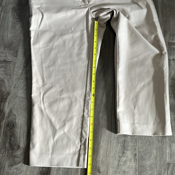 Calvin Klein Capris Pants - size 6 - Picture 9 of 12